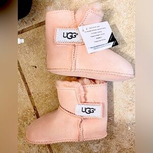 Ugg boots pink new infant size 2 6-12 months
